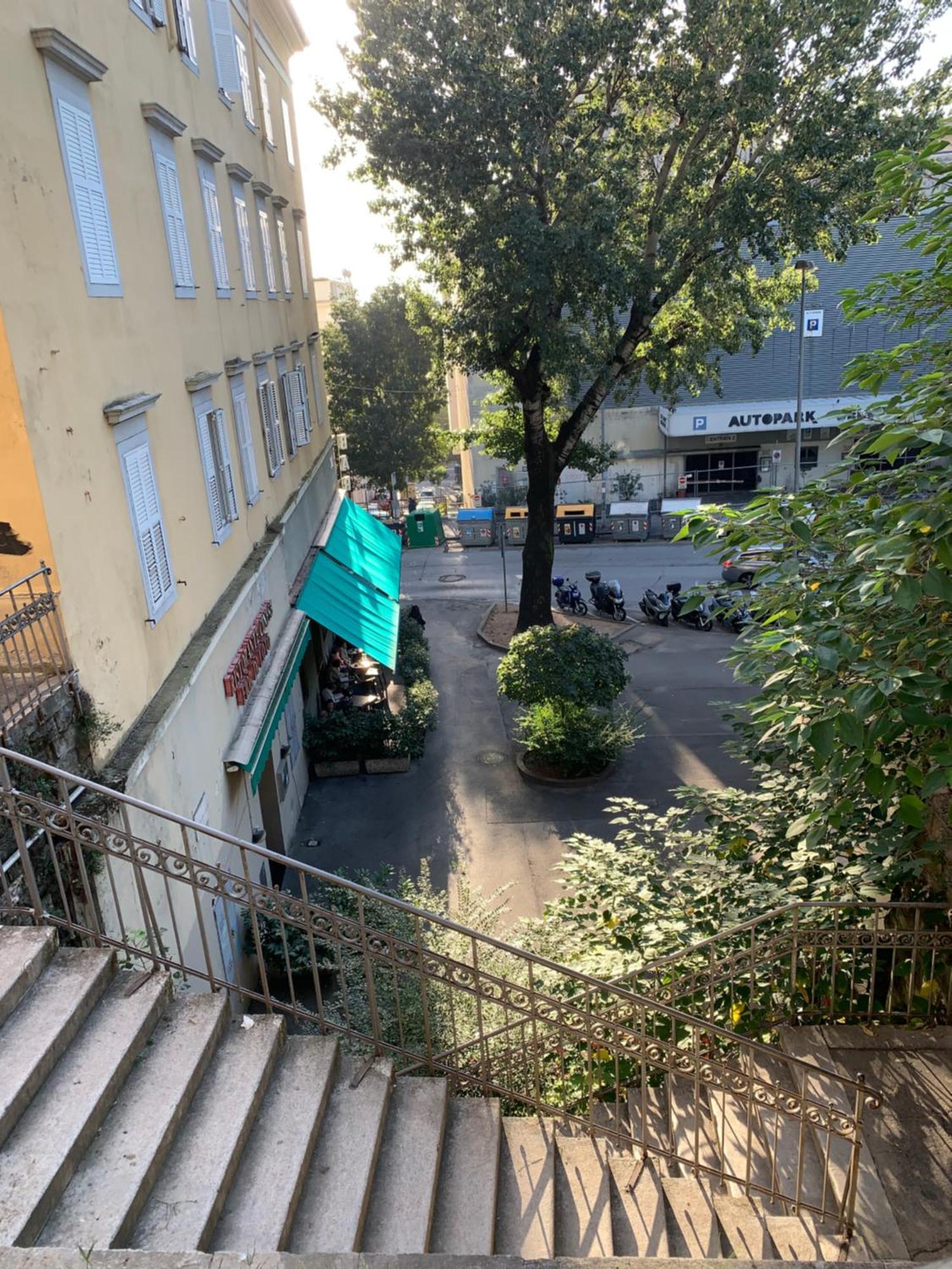 Apartamento Alla Scaletta B Trieste Exterior foto